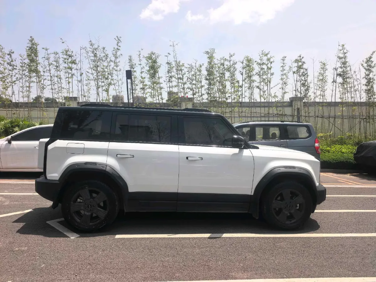 2024 Dongfeng RuiQi 7 2.0T 228HP L4 8AT,autocango,china used car exporter,china ev exporter,chinese used car exporter,chinese used ev exporter