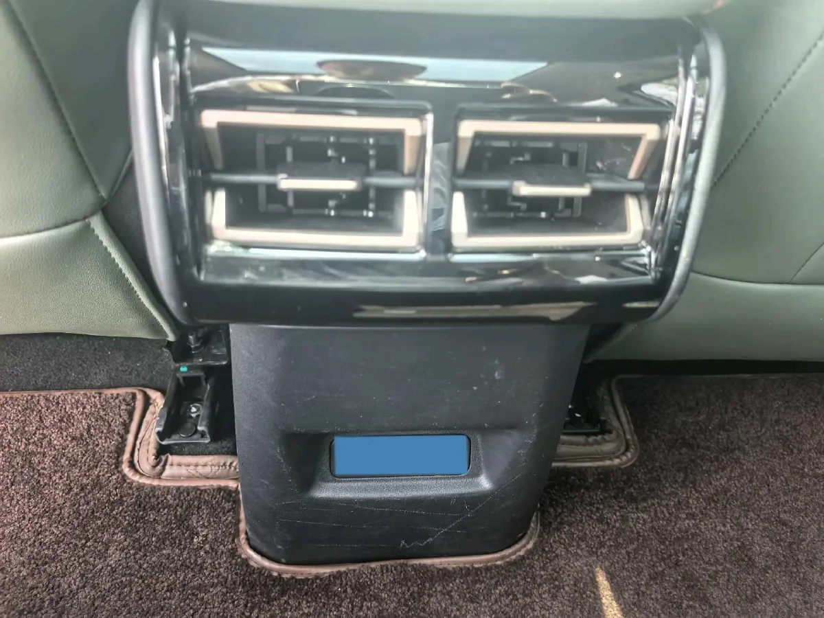 2024 Dongfeng RuiQi 7 2.0T 228HP L4 8AT,autocango,china used car exporter,china ev exporter,chinese used car exporter,chinese used ev exporter