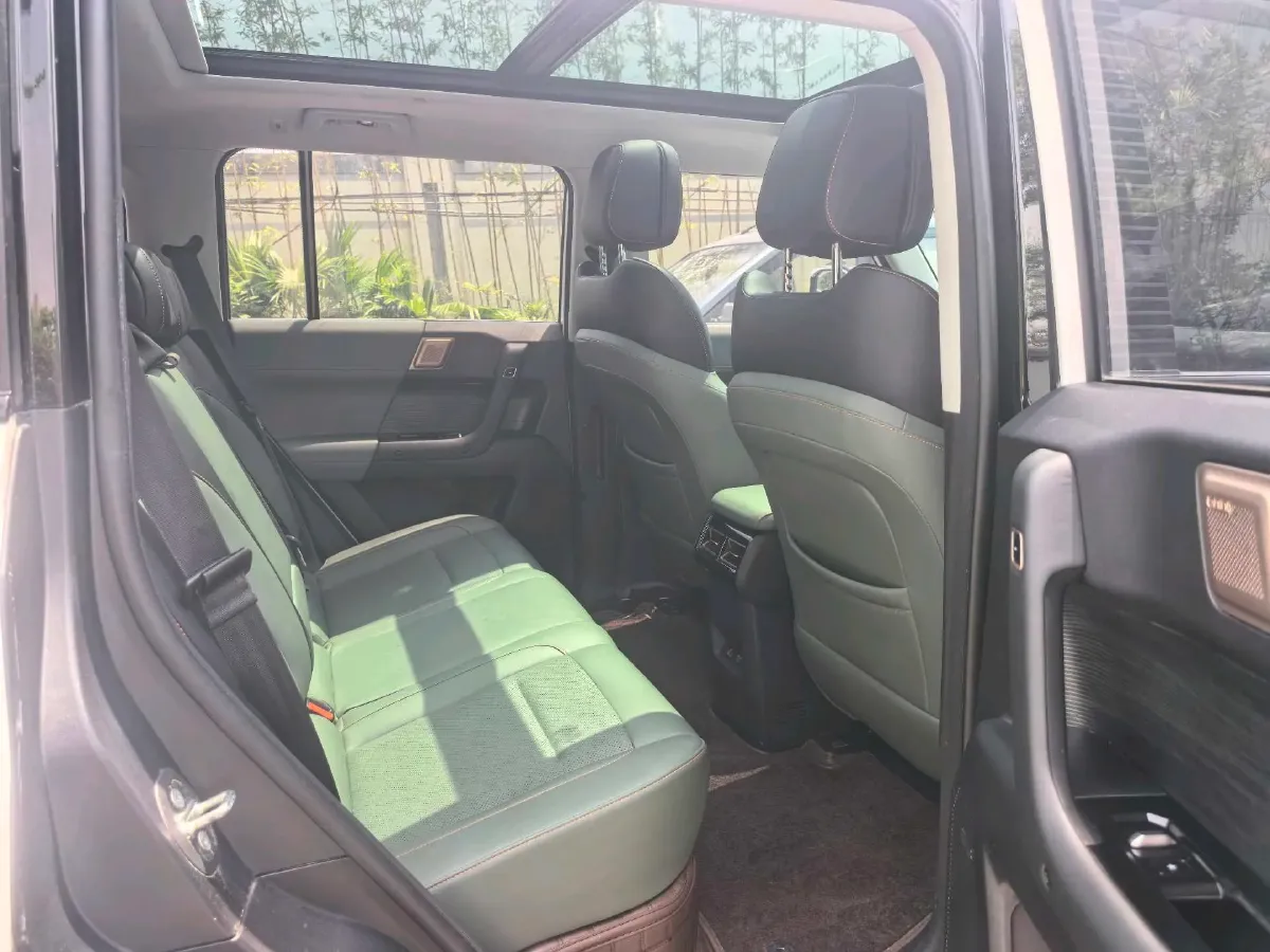 2024 Dongfeng RuiQi 7 2.0T 228HP L4 8AT,autocango,china used car exporter,china ev exporter,chinese used car exporter,chinese used ev exporter