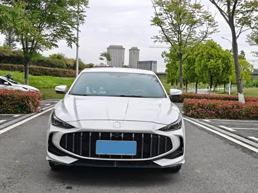 2025 MG 5 1.5T 181HP L4 7DCT,autocango,china used car exporter,china ev exporter,chinese used car exporter,chinese used ev exporter