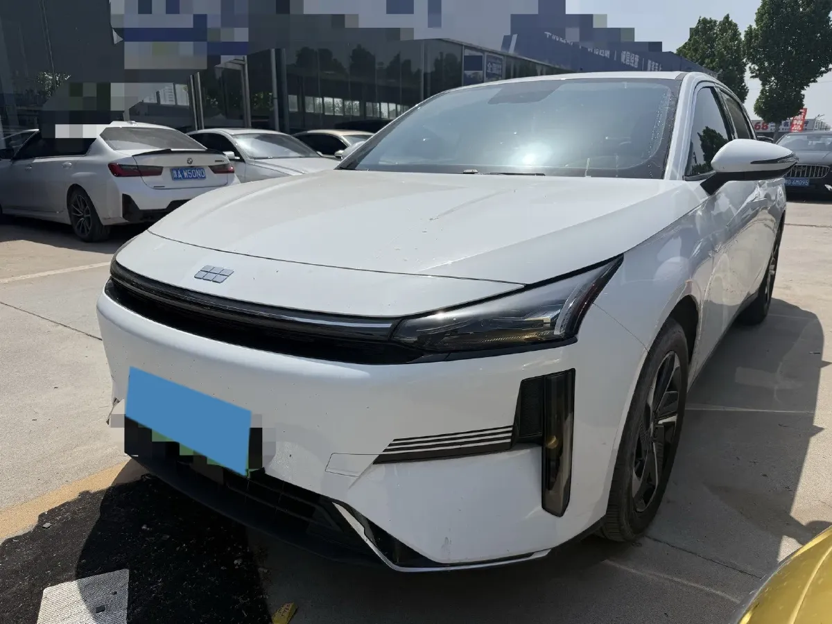 2023 Geely Galaxy L6 1.5T 163HP L4 3DHT PHEV,autocango,china used car exporter,china ev exporter,chinese used car exporter,chinese used ev exporter