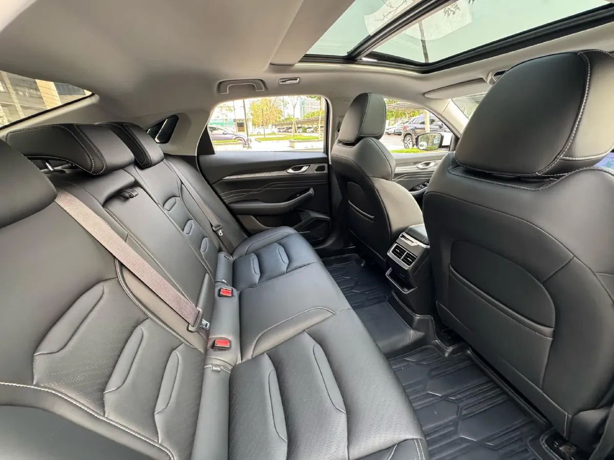 2023 Geely Preface 2.0T 190HP L4 7DCT,autocango,china used car exporter,china ev exporter,chinese used car exporter,chinese used ev exporter