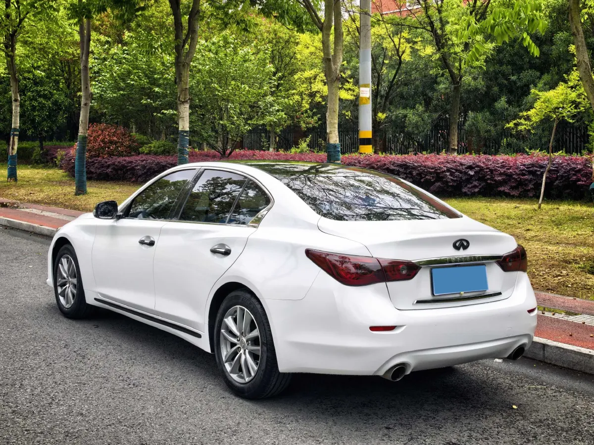 2016 Infiniti Q50L 2.0T 211HP L4 7AT,autocango,china used car exporter,china ev exporter,chinese used car exporter,chinese used ev exporter