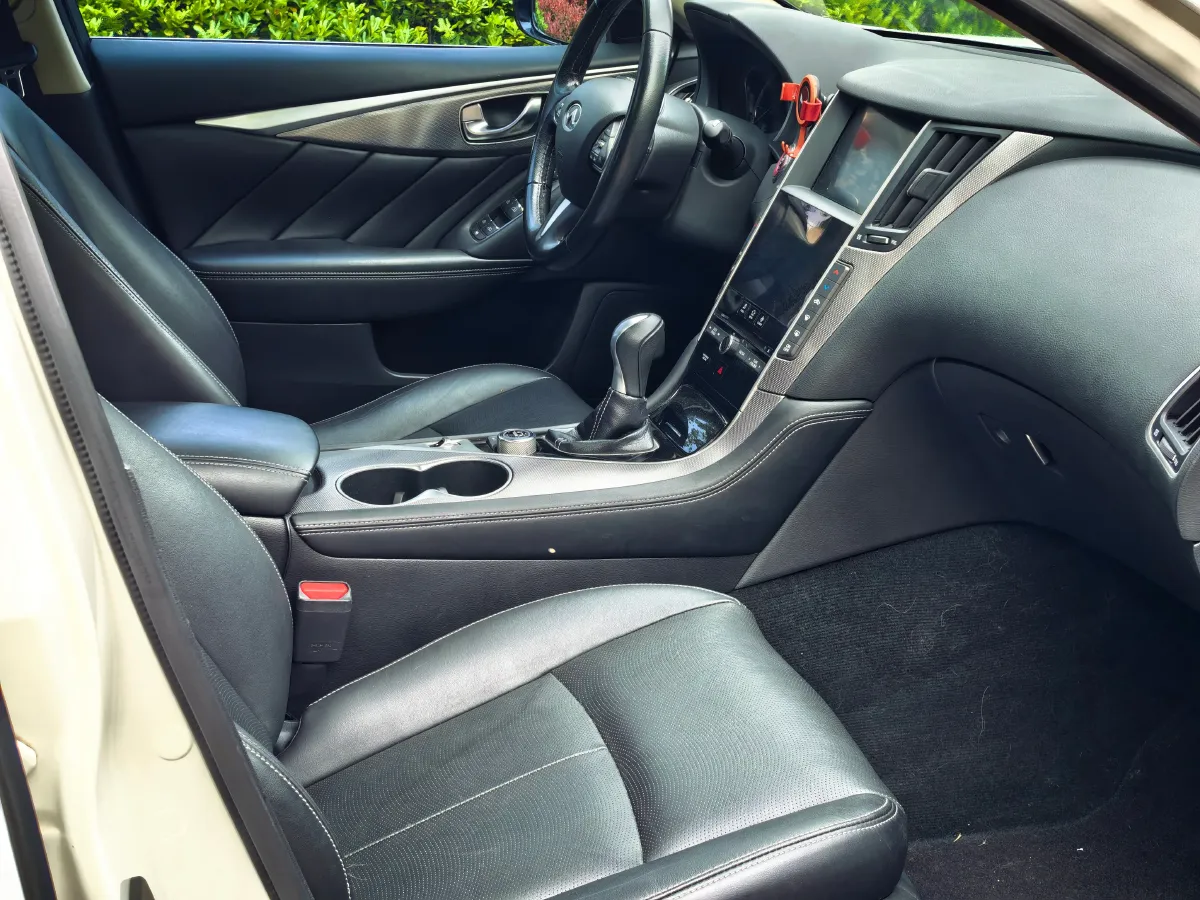 2016 Infiniti Q50L 2.0T 211HP L4 7AT,autocango,china used car exporter,china ev exporter,chinese used car exporter,chinese used ev exporter