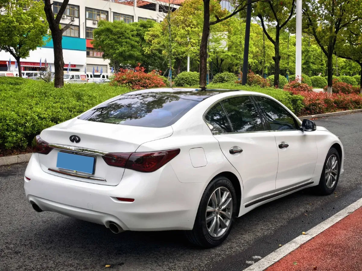 2016 Infiniti Q50L 2.0T 211HP L4 7AT,autocango,china used car exporter,china ev exporter,chinese used car exporter,chinese used ev exporter