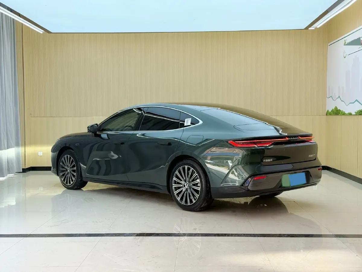 2025 Geely Galaxy Starshine 8 1.5L 112HP L4 1DHT PHEV,autocango,china used car exporter,china ev exporter,chinese used car exporter,chinese used ev exporter