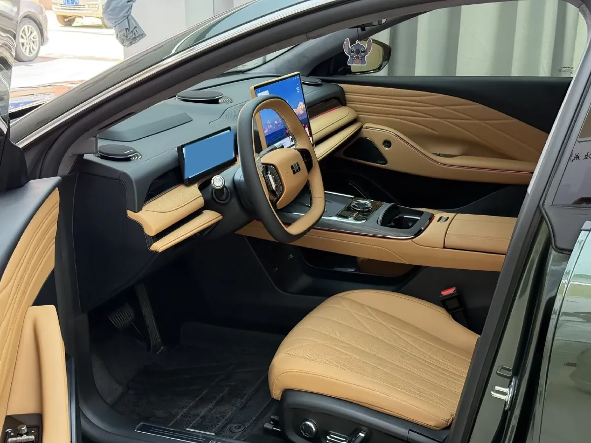 2025 Geely Galaxy Starshine 8 1.5L 112HP L4 1DHT PHEV,autocango,china used car exporter,china ev exporter,chinese used car exporter,chinese used ev exporter