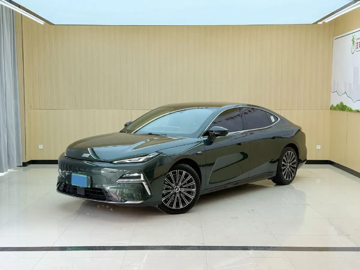 2025 Geely Galaxy Starshine 8 1.5L 112HP L4 1DHT PHEV,autocango,china used car exporter,china ev exporter,chinese used car exporter,chinese used ev exporter