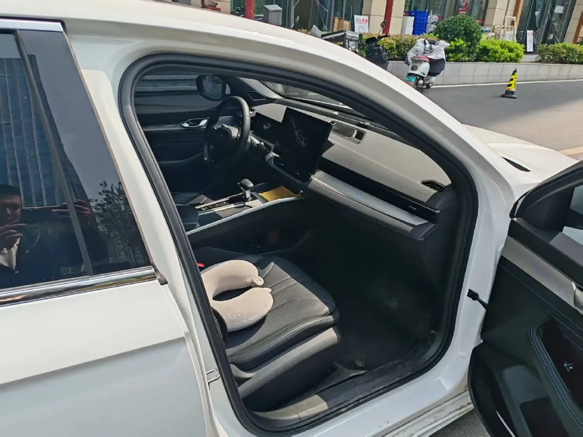 2023 Geely Preface 1.5T 181HP L4 7DCT,autocango,china used car exporter,china ev exporter,chinese used car exporter,chinese used ev exporter