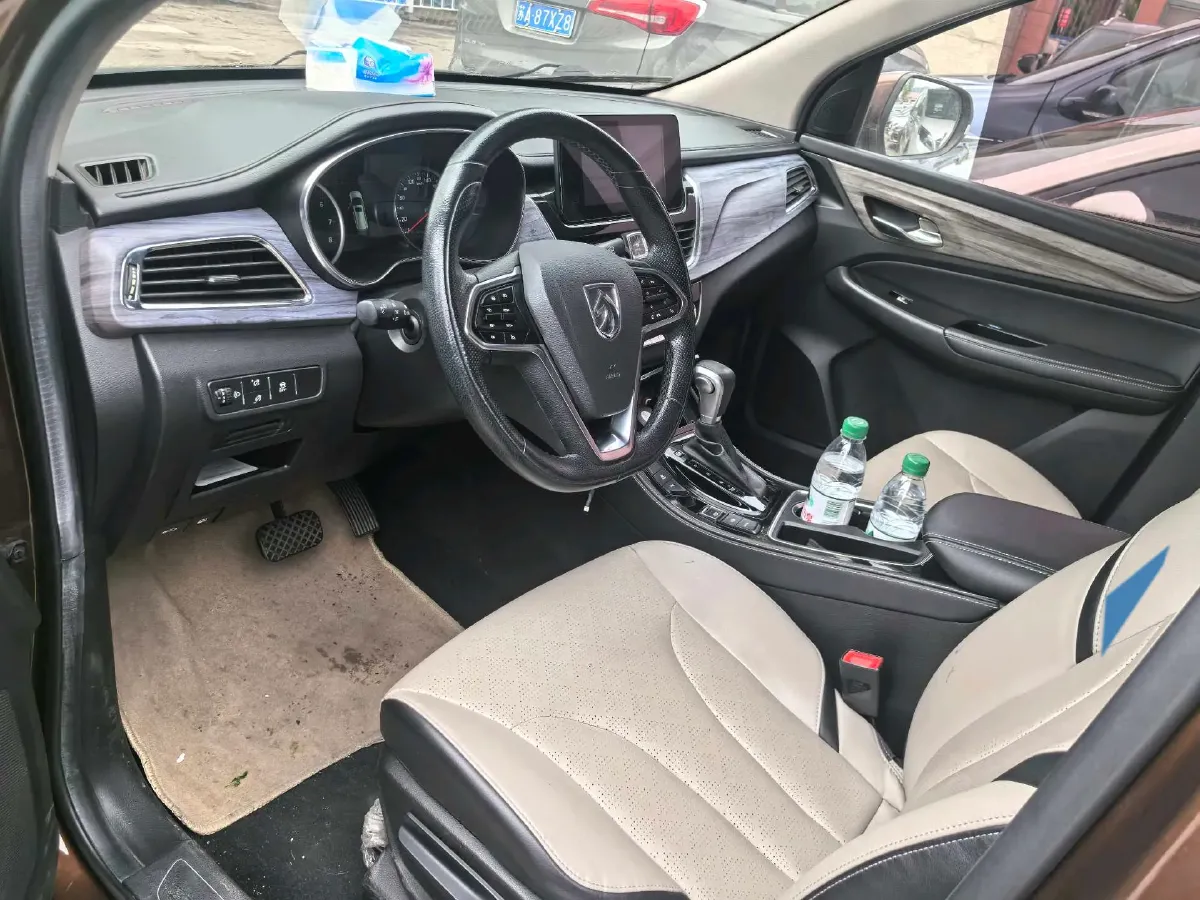 2017 BaoJun 730 1.5T 150HP L4 6DCT,autocango,china used car exporter,china ev exporter,chinese used car exporter,chinese used ev exporter