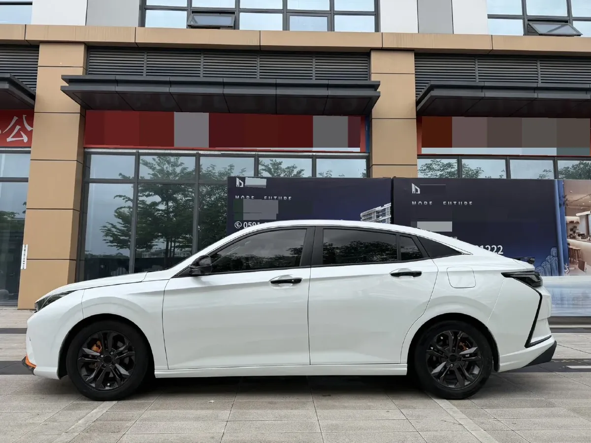 2023 DongFeng Aeolus YiXuan 1.5L 125HP L4 6DCT,autocango,china used car exporter,china ev exporter,chinese used car exporter,chinese used ev exporter