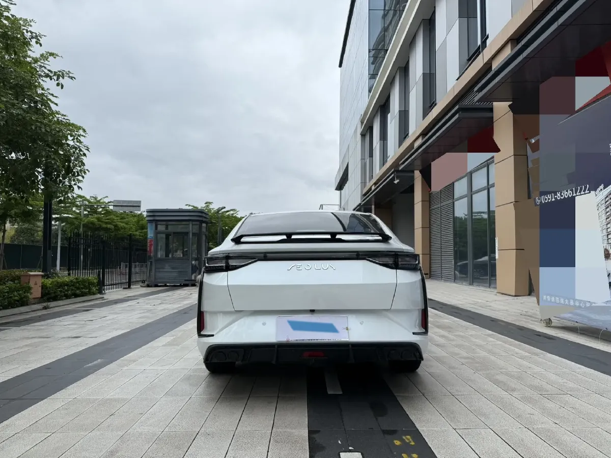 2023 DongFeng Aeolus YiXuan 1.5L 125HP L4 6DCT,autocango,china used car exporter,china ev exporter,chinese used car exporter,chinese used ev exporter