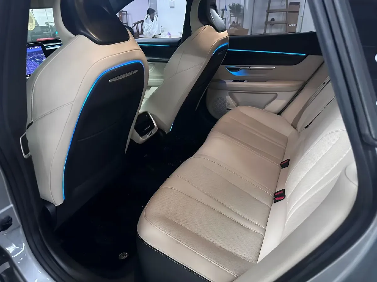 2022 Xpeng P7 BEV 83.1KWH,autocango,china used car exporter,china ev exporter,chinese used car exporter,chinese used ev exporter