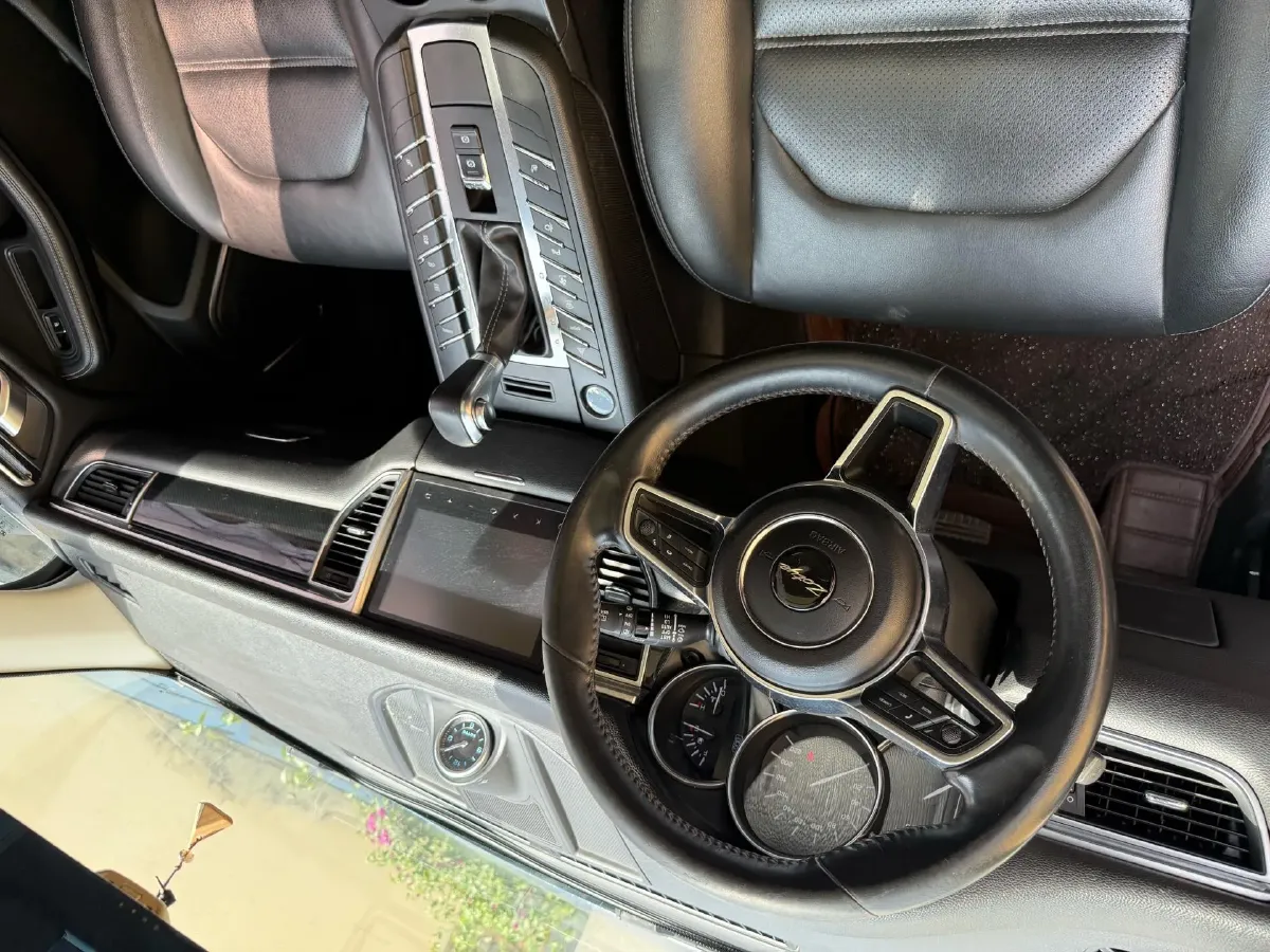 2017 Zotye SR9 2.0T 190HP L4 6DCT,autocango,china used car exporter,china ev exporter,chinese used car exporter,chinese used ev exporter