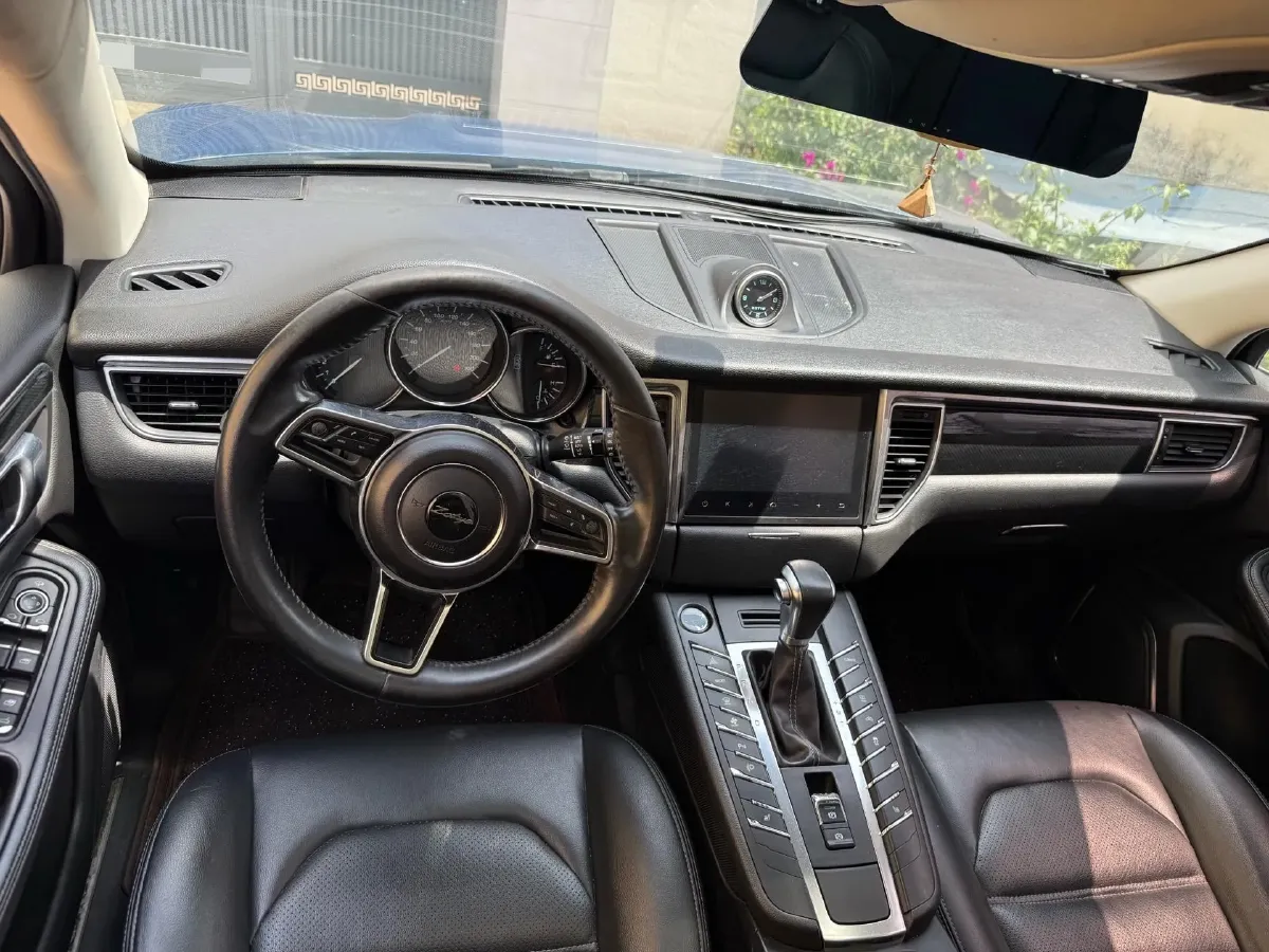 2017 Zotye SR9 2.0T 190HP L4 6DCT,autocango,china used car exporter,china ev exporter,chinese used car exporter,chinese used ev exporter