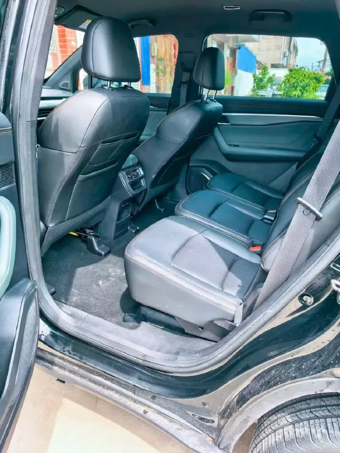 2023 Geely Okavango L 2.0T 218HP L4 7DCT,autocango,china used car exporter,china ev exporter,chinese used car exporter,chinese used ev exporter