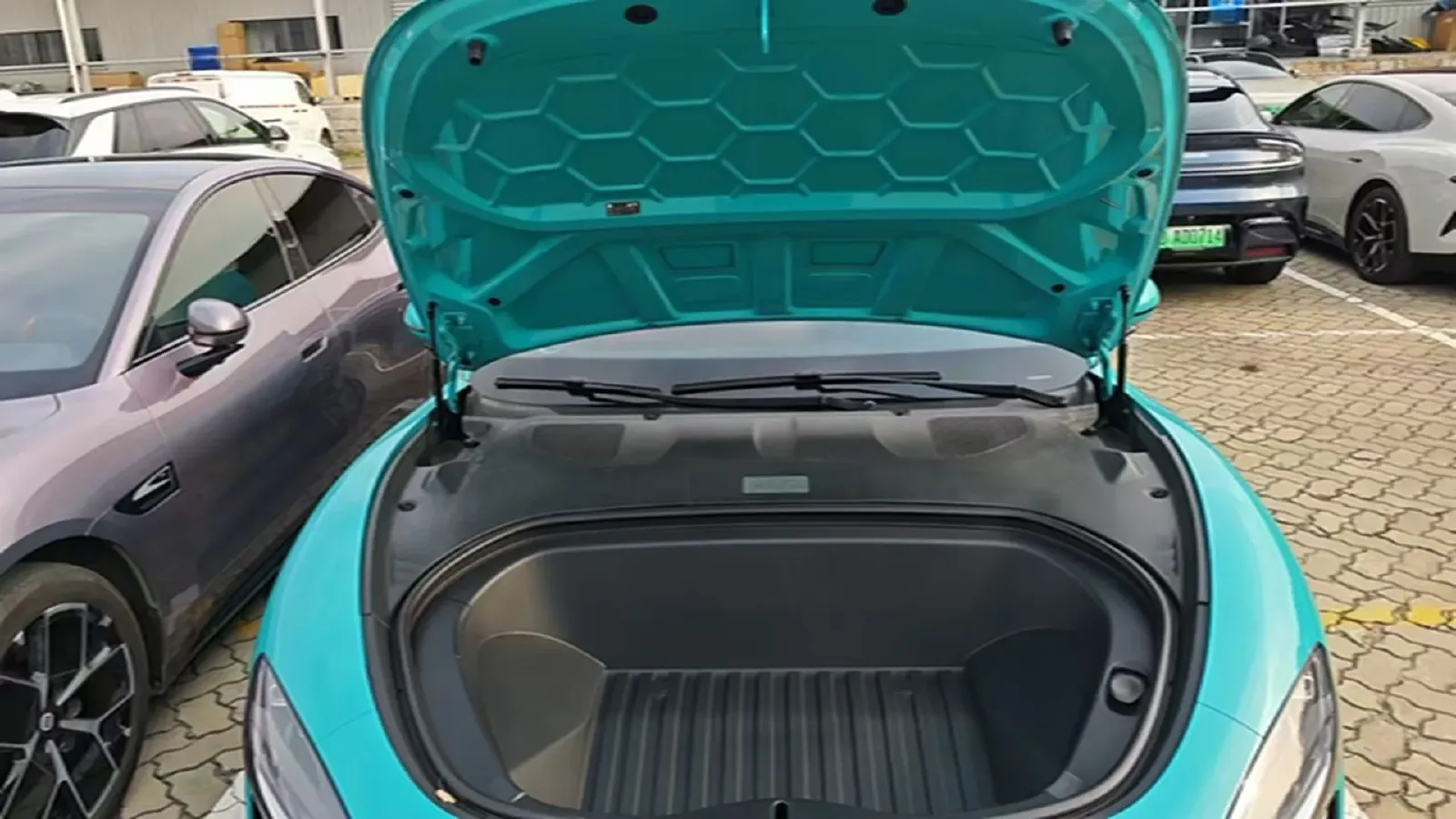 2024 MI SU7 BEV 73.6KWH,autocango,china used car exporter,china ev exporter,chinese used car exporter,chinese used ev exporter