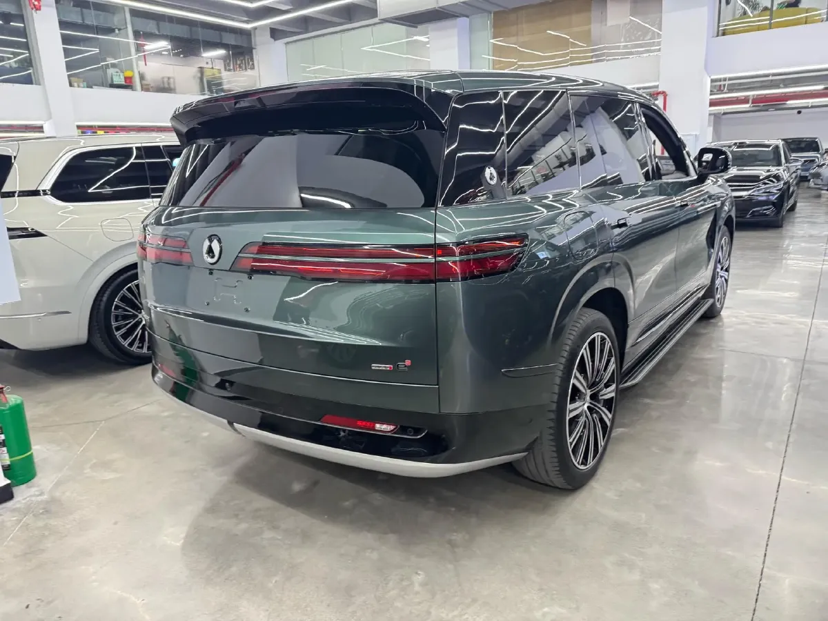 2025 Denza DenzaN9 2.0T 207HP L4 E-CVT PHEV,autocango,china used car exporter,china ev exporter,chinese used car exporter,chinese used ev exporter