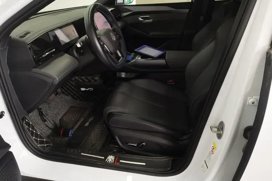 2025 BYD QinL BEV,autocango,china used car exporter,china ev exporter,chinese used car exporter,chinese used ev exporter