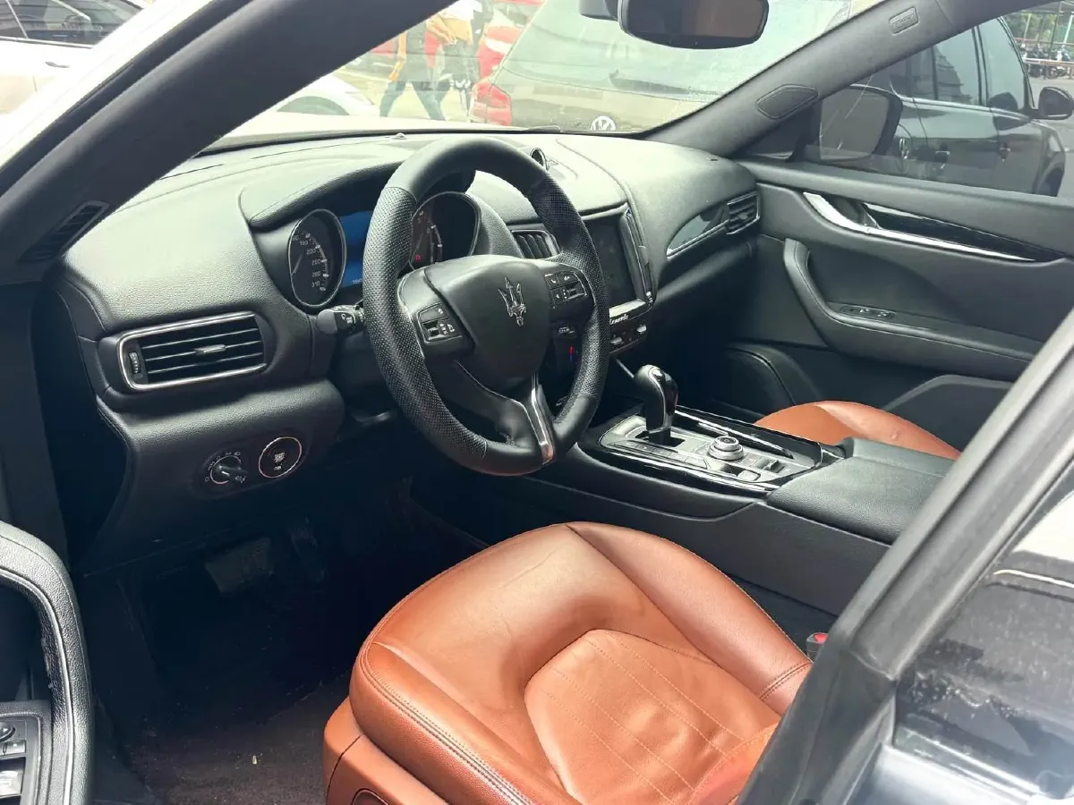 2018 Jaguar XJ 3.0T 340HP V6 8AT,autocango,china used car exporter,china ev exporter,chinese used car exporter,chinese used ev exporter