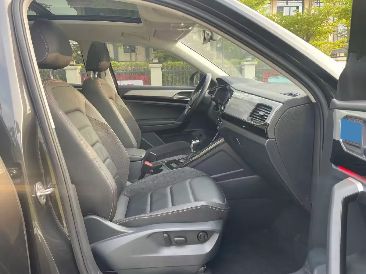 2022 Volkswagen Tayron 2.0T 186HP L4 7DCT,autocango,china used car exporter,china ev exporter,chinese used car exporter,chinese used ev exporter