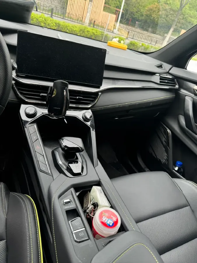 2023 LYNK&CO 03 1.5T 181HP L4 7DCT,autocango,china used car exporter,china ev exporter,chinese used car exporter,chinese used ev exporter