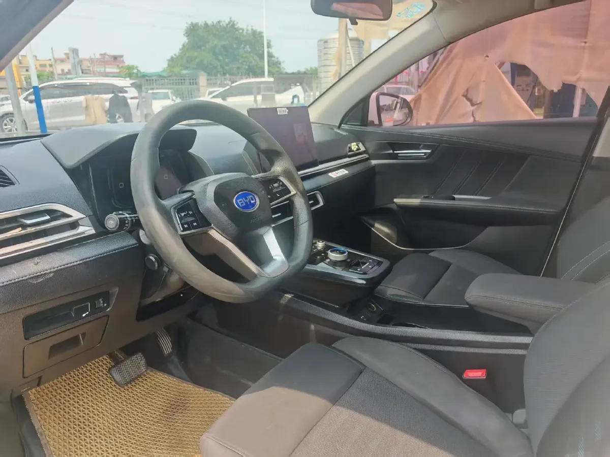 2021 MG Pilot 1.5T 173HP L4 7DCT,autocango,china used car exporter,china ev exporter,chinese used car exporter,chinese used ev exporter