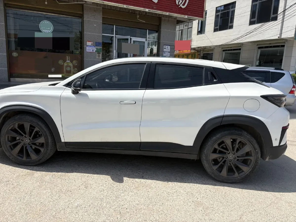 2020 ChangAn UNI-T 1.5T 180HP L4 7DCT,autocango,china used car exporter,china ev exporter,chinese used car exporter,chinese used ev exporter