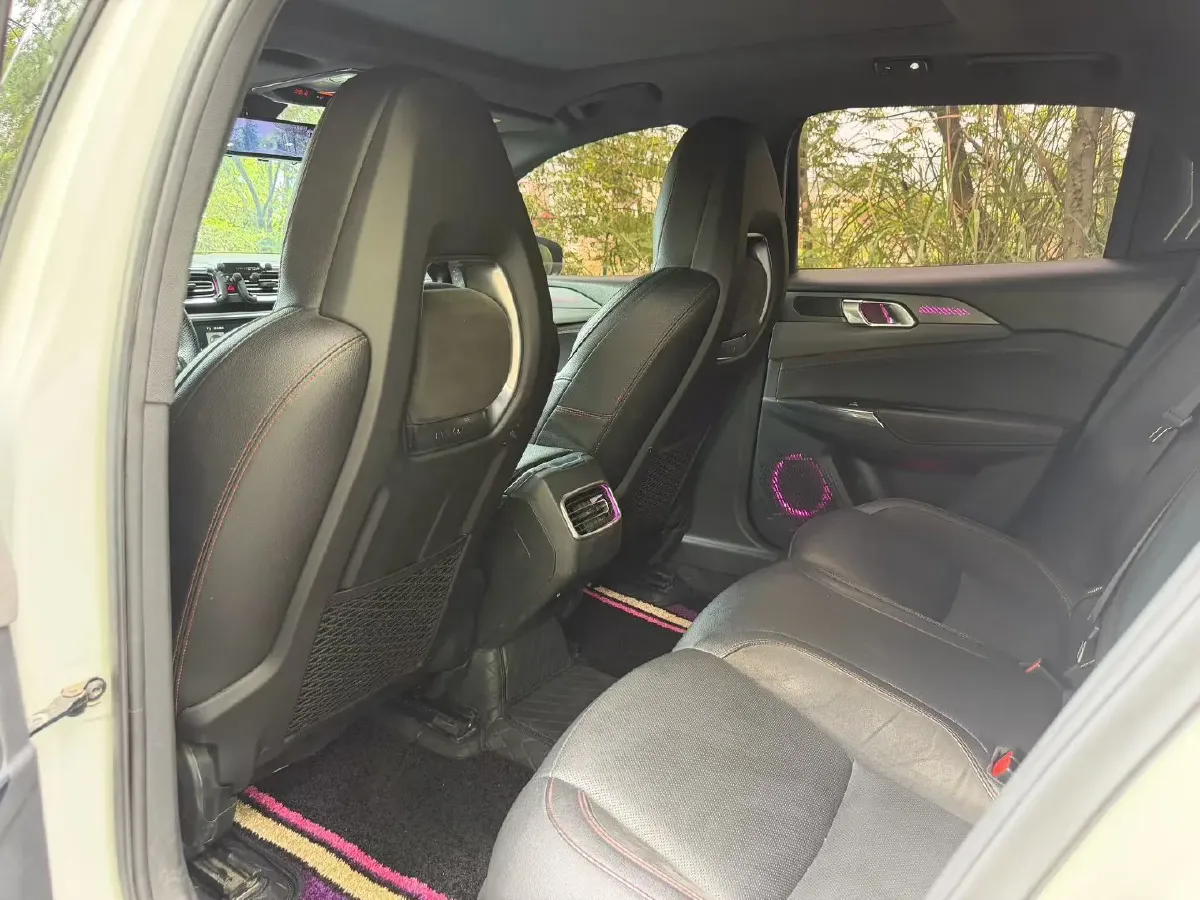 2019 Qoros 5 1.6T 197HP L4 7DCT,autocango,china used car exporter,china ev exporter,chinese used car exporter,chinese used ev exporter