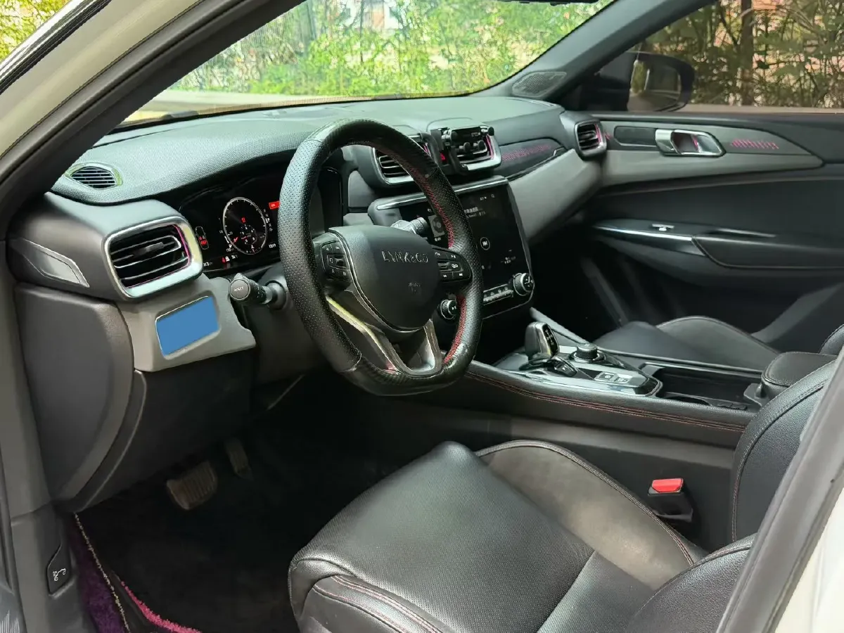 2019 Qoros 5 1.6T 197HP L4 7DCT,autocango,china used car exporter,china ev exporter,chinese used car exporter,chinese used ev exporter