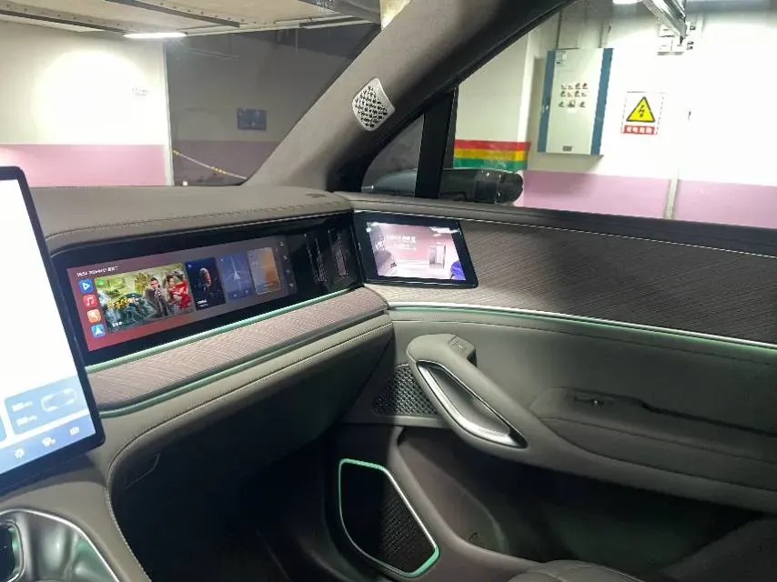 2025 Denza D9 1.5T 156HP L4 E-CVT PHEV 40KWH,autocango,china used car exporter,china ev exporter,chinese used car exporter,chinese used ev exporter