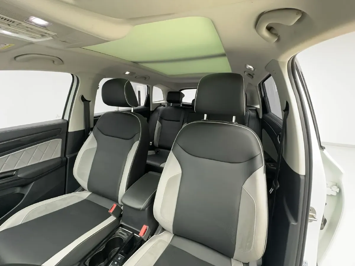 2023 Jetta VS7 1.4T 150HP L4 6AT,autocango,china used car exporter,china ev exporter,chinese used car exporter,chinese used ev exporter