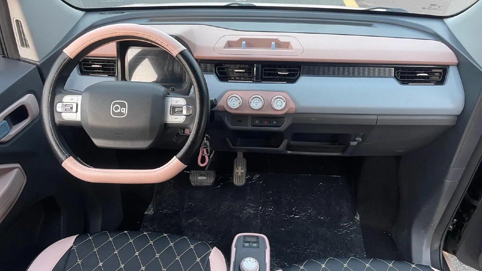 2024 Chery QQ Ice Cream BEV 13.6KWH,autocango,china used car exporter,china ev exporter,chinese used car exporter,chinese used ev exporter