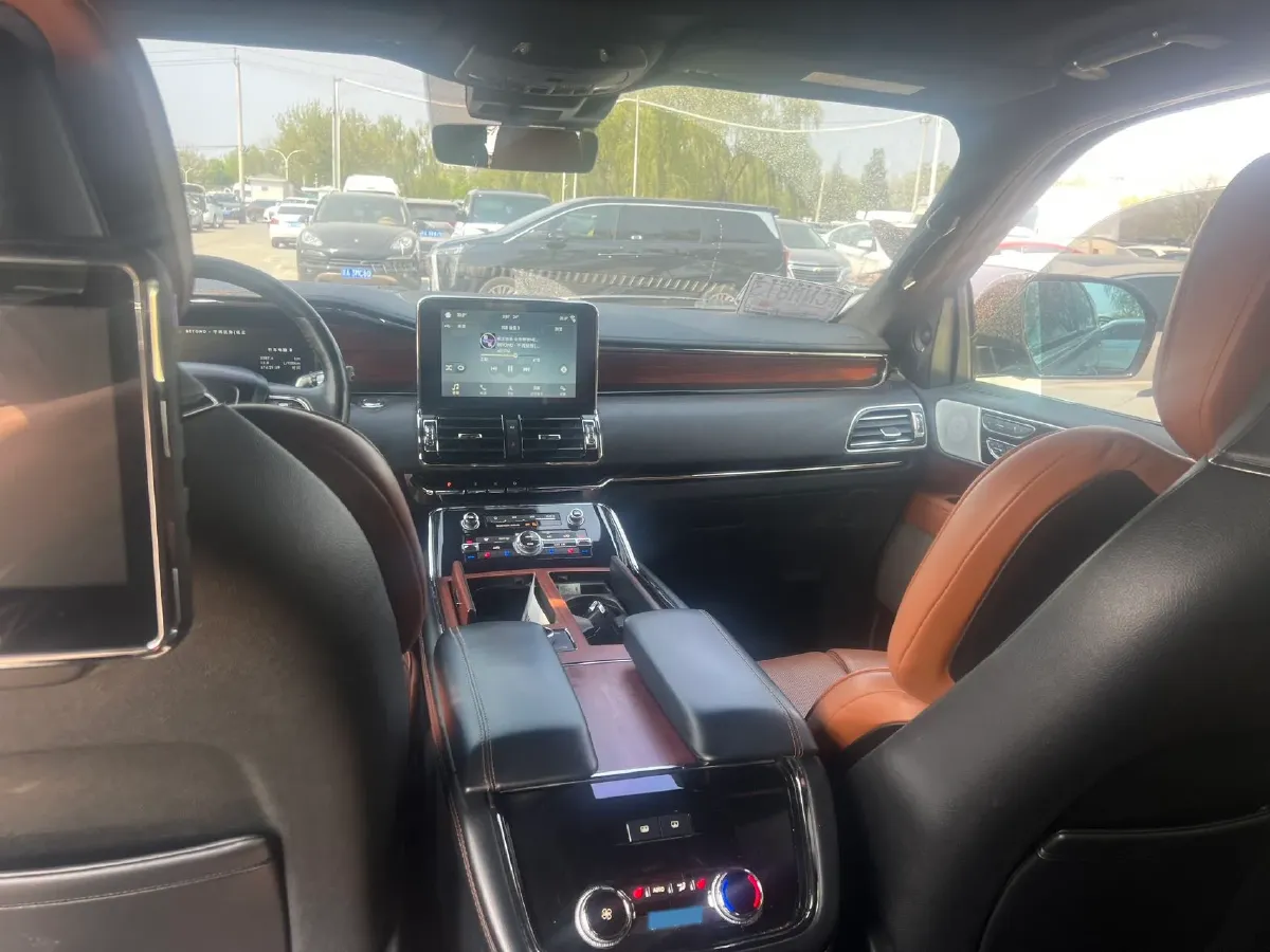 2020 Lincoln Navigator 3.5T 388HP V6 10AT,autocango,china used car exporter,china ev exporter,chinese used car exporter,chinese used ev exporter