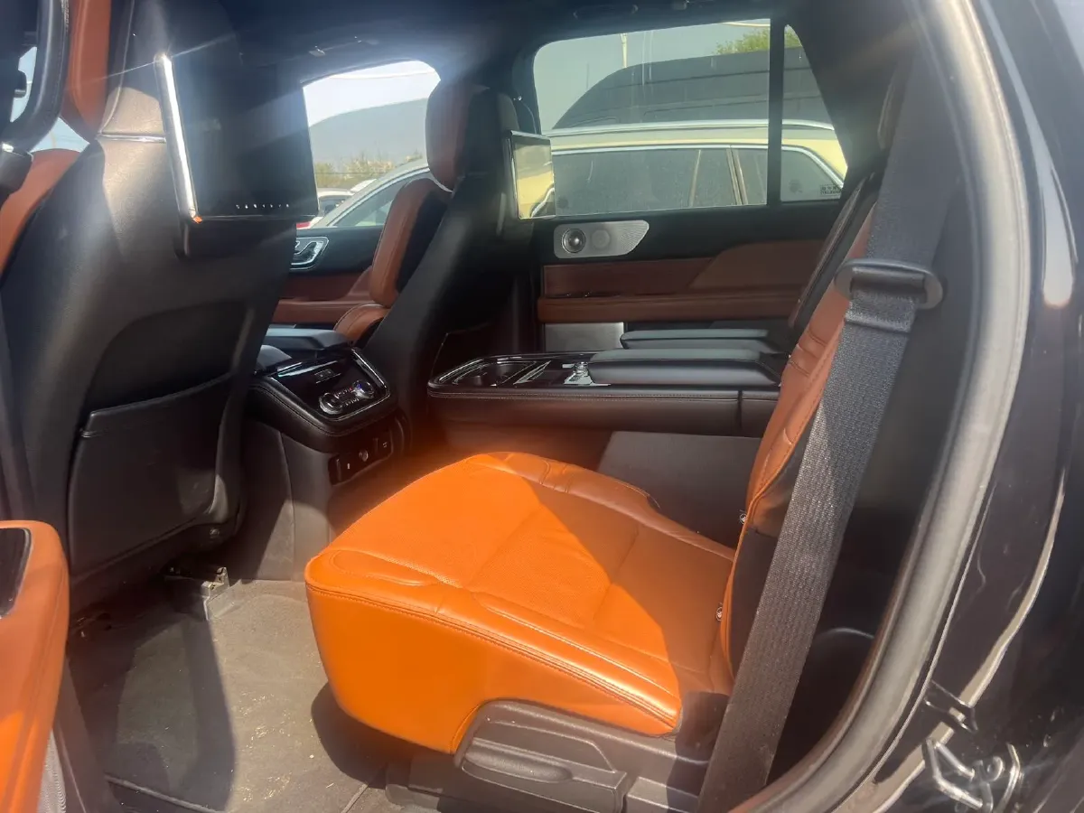 2020 Lincoln Navigator 3.5T 388HP V6 10AT,autocango,china used car exporter,china ev exporter,chinese used car exporter,chinese used ev exporter