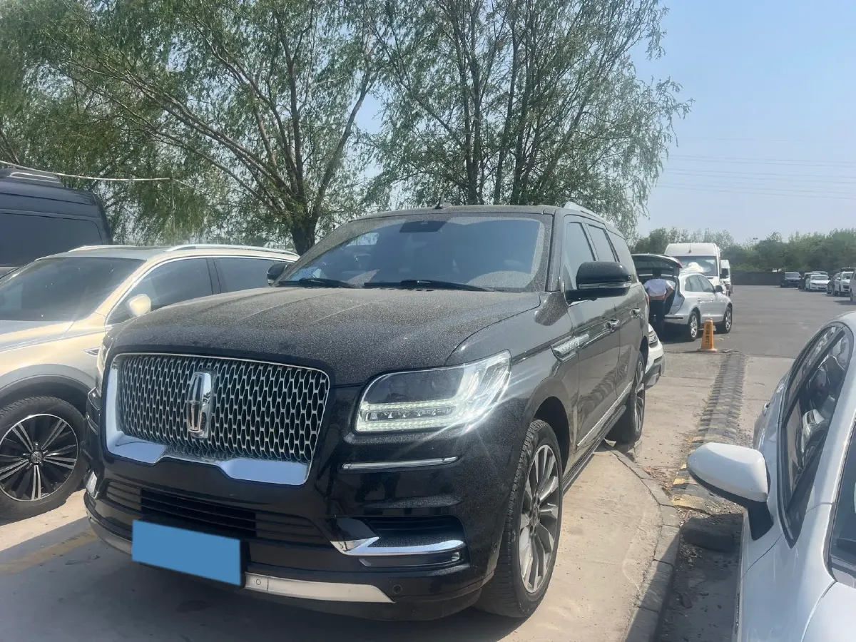 2020 Lincoln Navigator 3.5T 388HP V6 10AT,autocango,china used car exporter,china ev exporter,chinese used car exporter,chinese used ev exporter