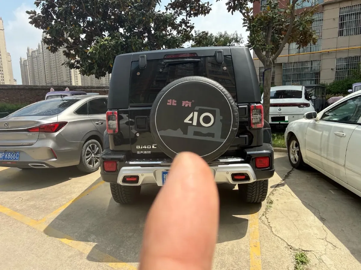 2023 Beijing BJ40 2.0T 224HP L4 8AT,autocango,china used car exporter,china ev exporter,chinese used car exporter,chinese used ev exporter