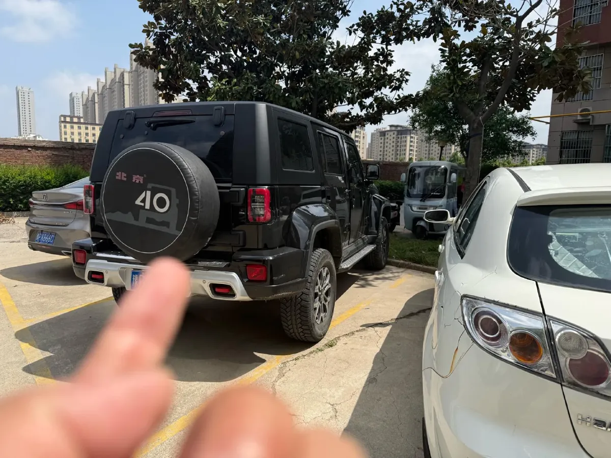 2023 Beijing BJ40 2.0T 224HP L4 8AT,autocango,china used car exporter,china ev exporter,chinese used car exporter,chinese used ev exporter