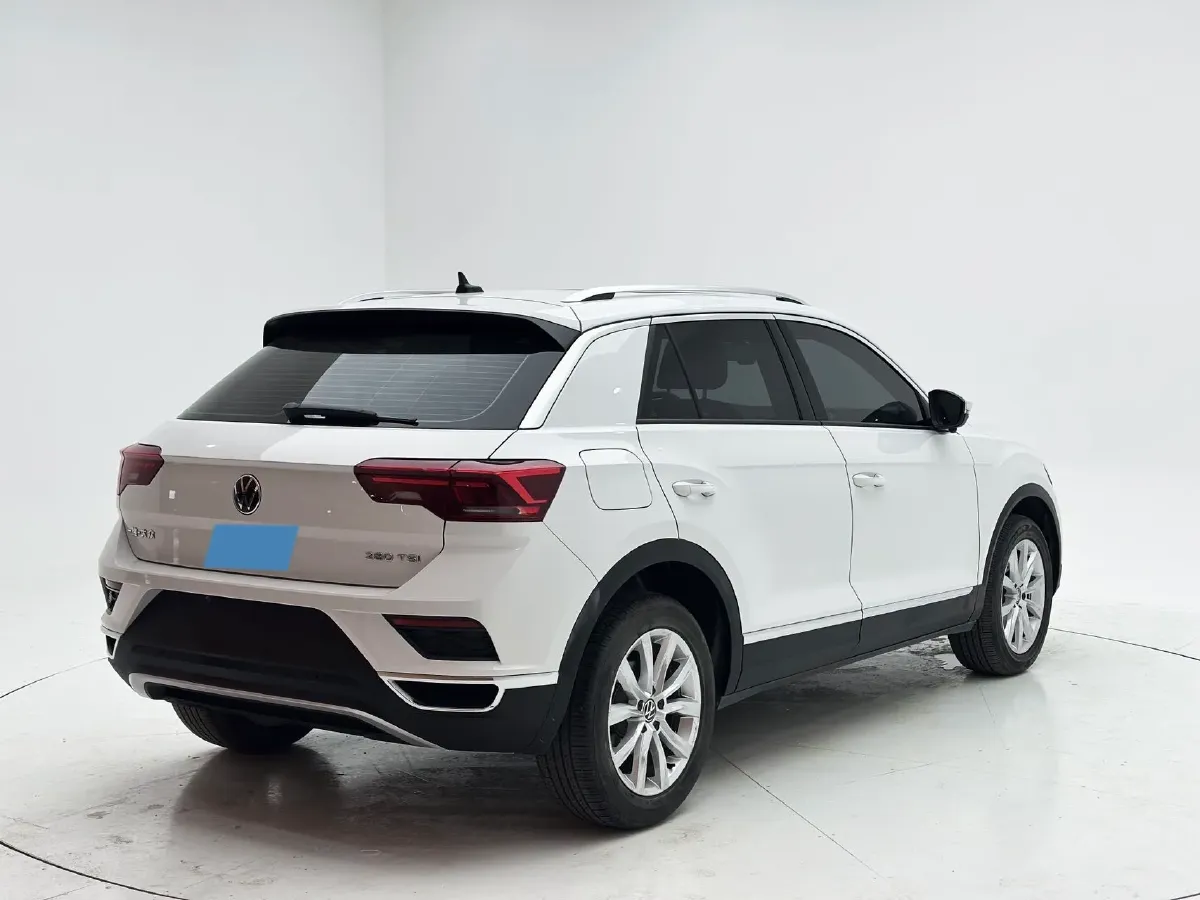 2022 Volkswagen T-Roc 1.4T 150HP L4 7DCT,autocango,china used car exporter,china ev exporter,chinese used car exporter,chinese used ev exporter