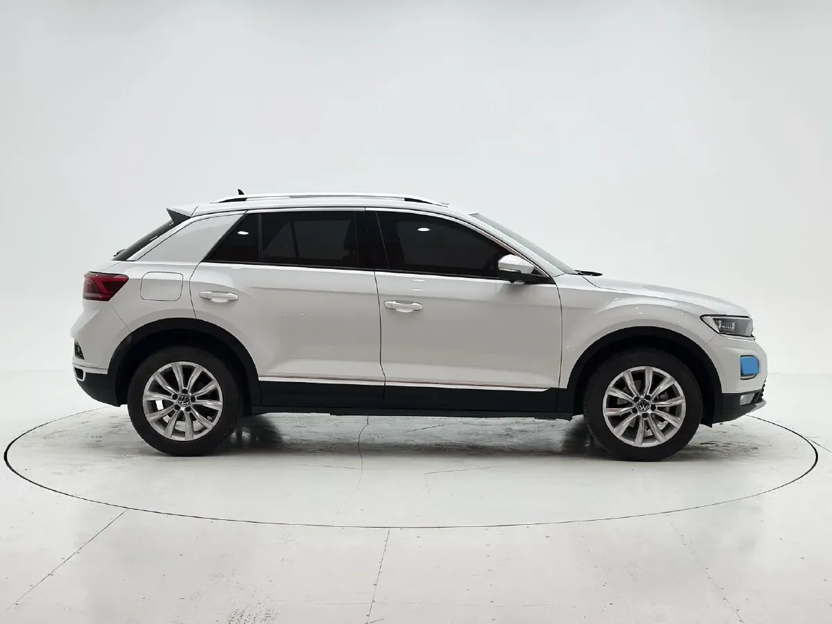 2022 Volkswagen T-Roc 1.4T 150HP L4 7DCT,autocango,china used car exporter,china ev exporter,chinese used car exporter,chinese used ev exporter
