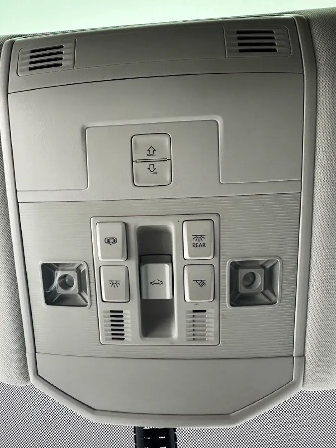 2022 Volkswagen T-Roc 1.4T 150HP L4 7DCT,autocango,china used car exporter,china ev exporter,chinese used car exporter,chinese used ev exporter