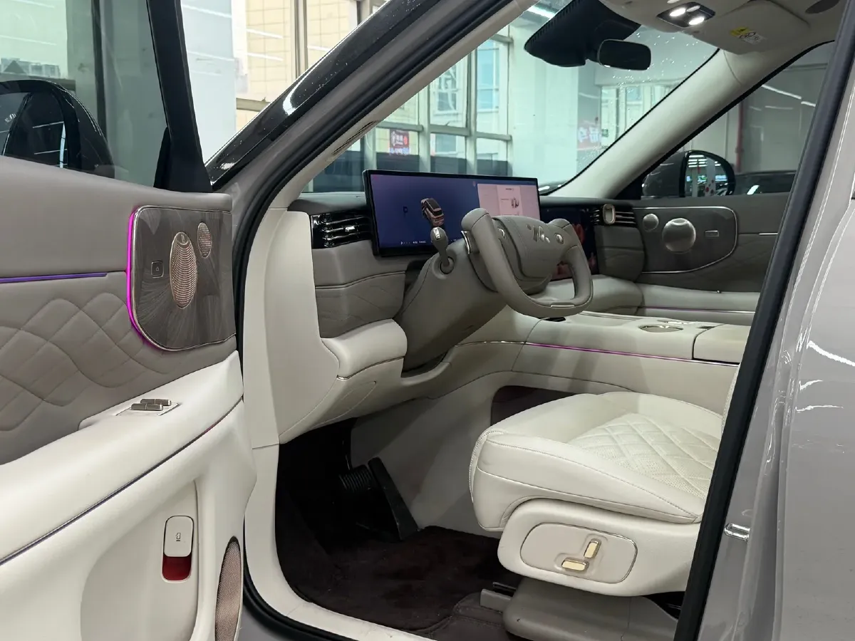 2026 IM LS9 REEV 155HP REEV,autocango,china used car exporter,china ev exporter,chinese used car exporter,chinese used ev exporter