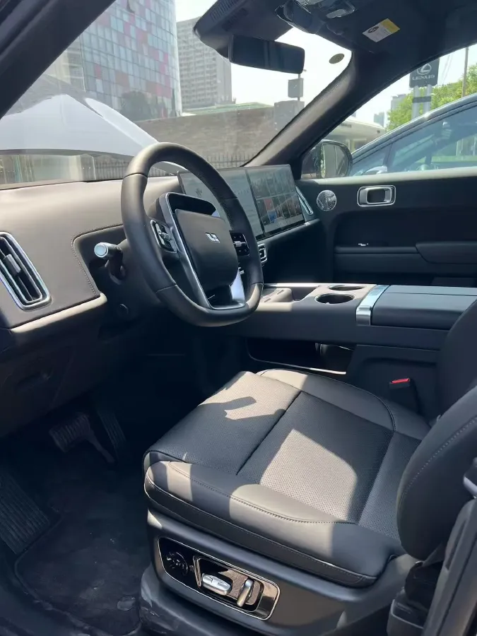 2024 Li L9 Range Extended 154HP REEV 52.3KWH,autocango,china used car exporter,china ev exporter,chinese used car exporter,chinese used ev exporter