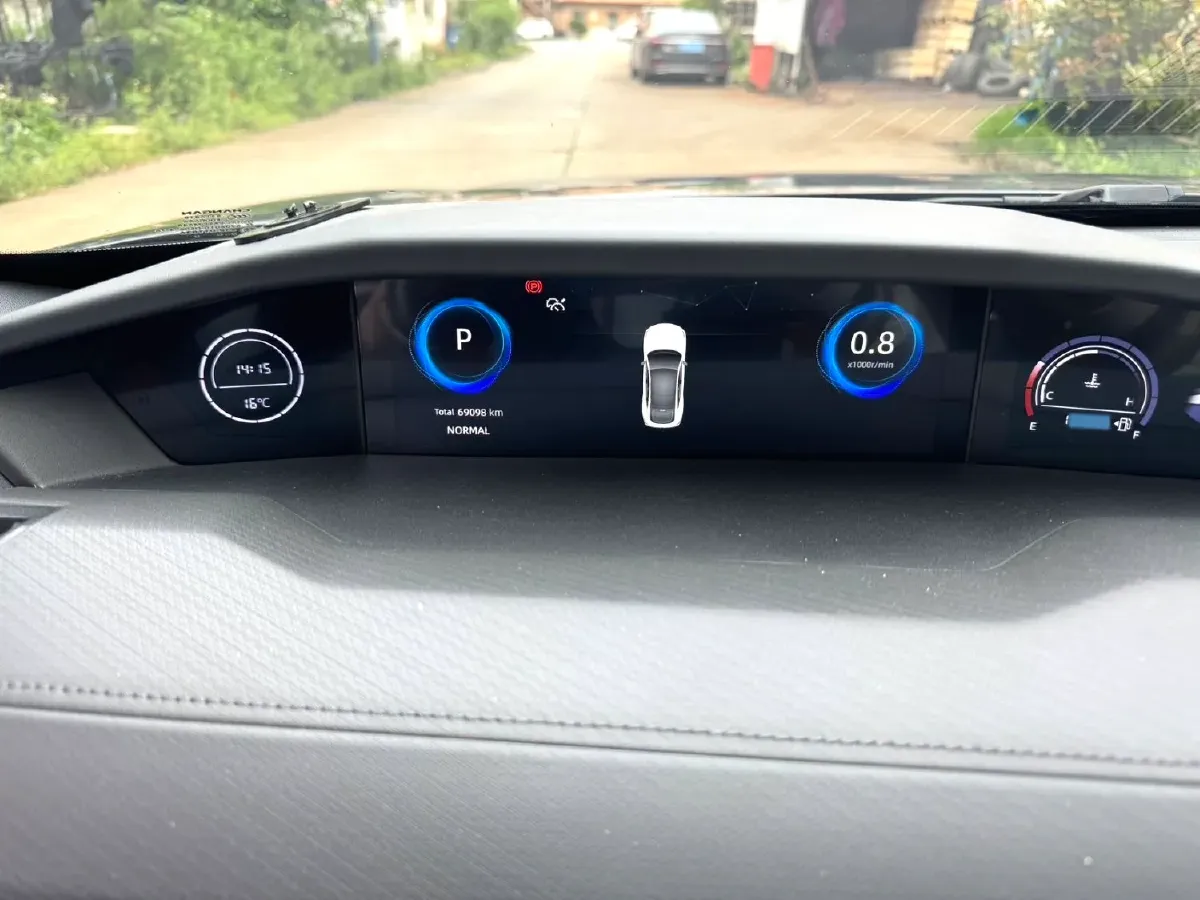 2022 ChangAn UNI-V 1.5T 188HP L4 7DCT,autocango,china used car exporter,china ev exporter,chinese used car exporter,chinese used ev exporter