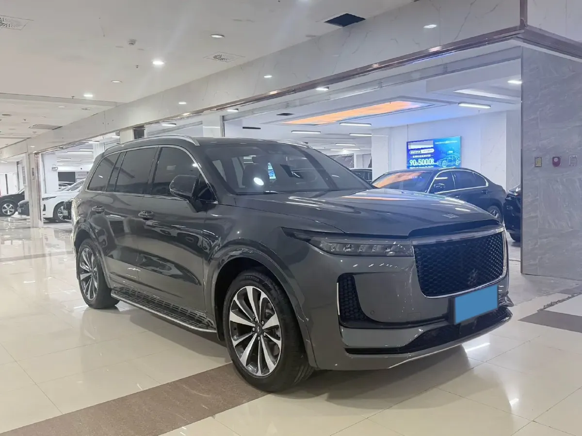 2020 Li ONE Range Extended 131HP REEV 40.5KWH,autocango,china used car exporter,china ev exporter,chinese used car exporter,chinese used ev exporter