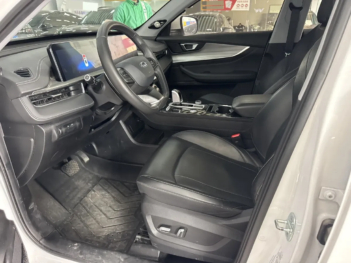 2022 ChangAn CS75 Plus 1.5T 178HP L4 6AT,autocango,china used car exporter,china ev exporter,chinese used car exporter,chinese used ev exporter