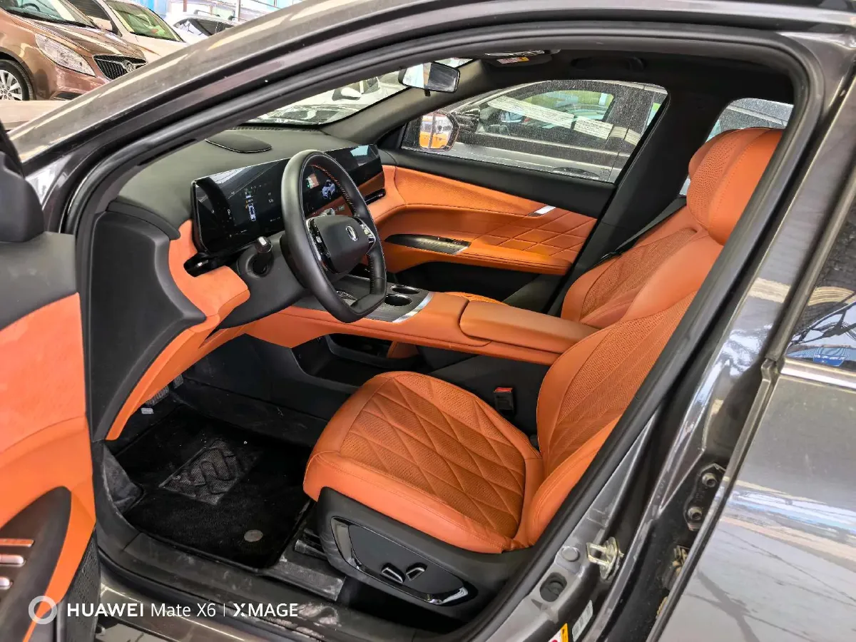 2025 ChangAn CS75 Plus 1.5T 192HP L4 8AT,autocango,china used car exporter,china ev exporter,chinese used car exporter,chinese used ev exporter