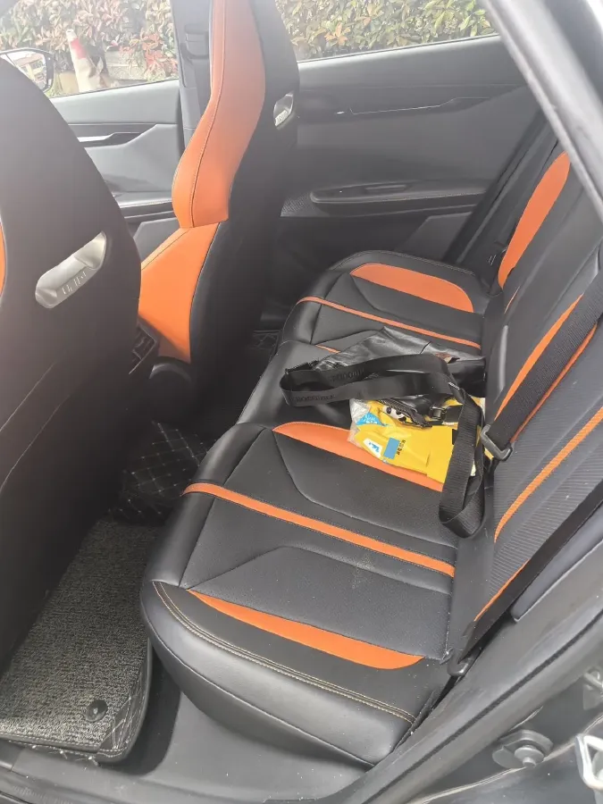 2024 ChangAn UNI-V 1.5T 188HP L4 7DCT,autocango,china used car exporter,china ev exporter,chinese used car exporter,chinese used ev exporter