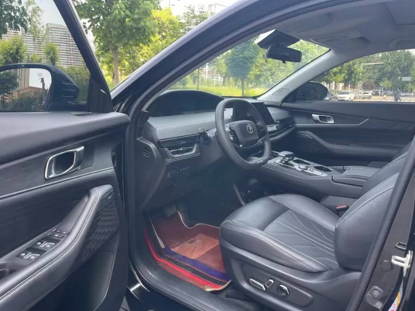 2023 ChangAn UNI-K iDD 1.5T 170HP L4 6TCT PHEV 28.39KWH,autocango,china used car exporter,china ev exporter,chinese used car exporter,chinese used ev exporter