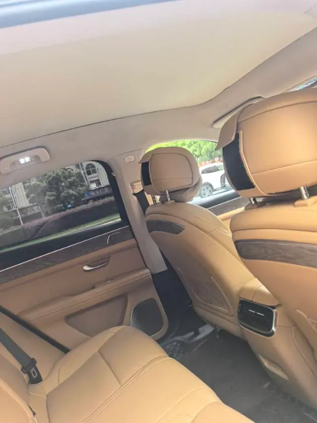 2022 JMC YuHu 7 2.0T 141HP L4 8AT,autocango,china used car exporter,china ev exporter,chinese used car exporter,chinese used ev exporter